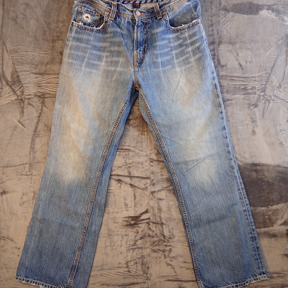 Cremieux‎ Bootcut Jeans Mens 32x30 Blue Distressed Denim Straight Leg Casual